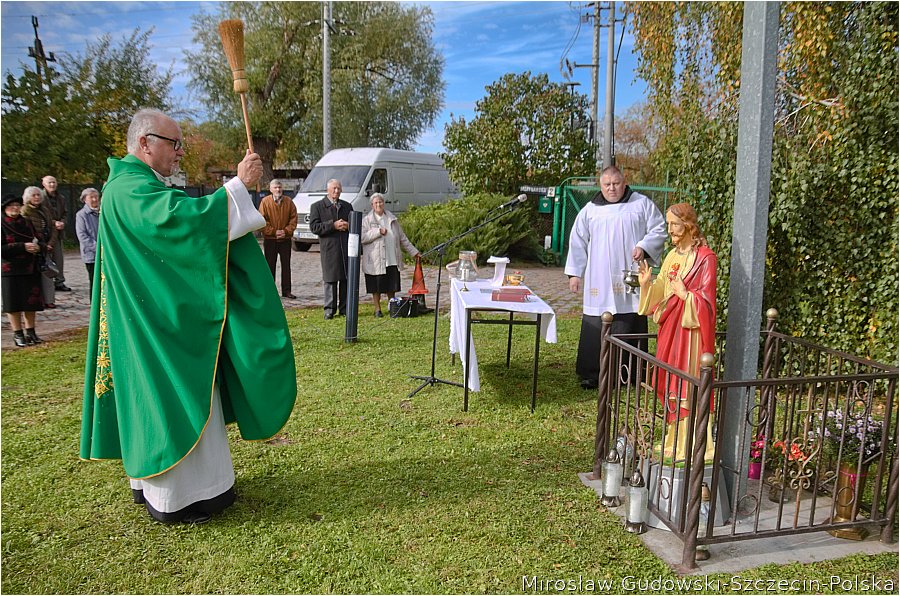 Parafia W Jana Ewangelisty W Szczecinie Ksi A Pallotyni